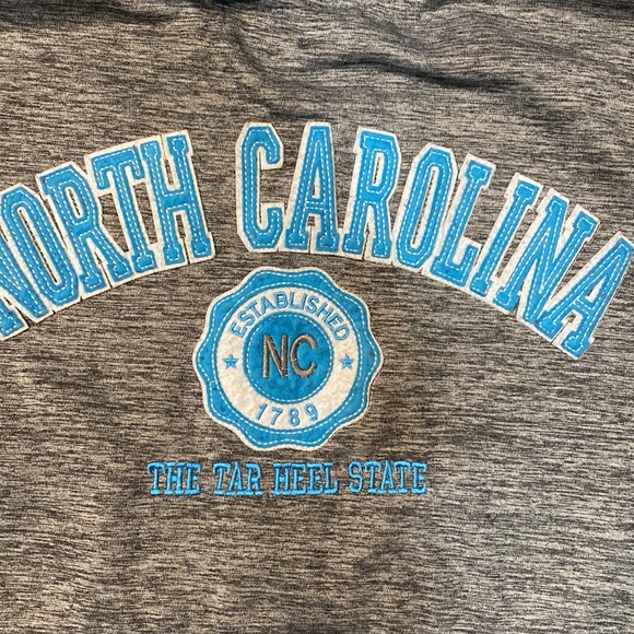 NC tar heels hoodie - Picture 2 of 3